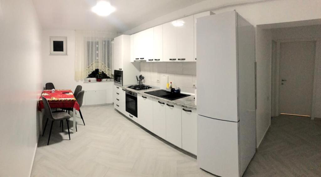 Abby Appartement Câmpulung Moldovenesc Buitenkant foto